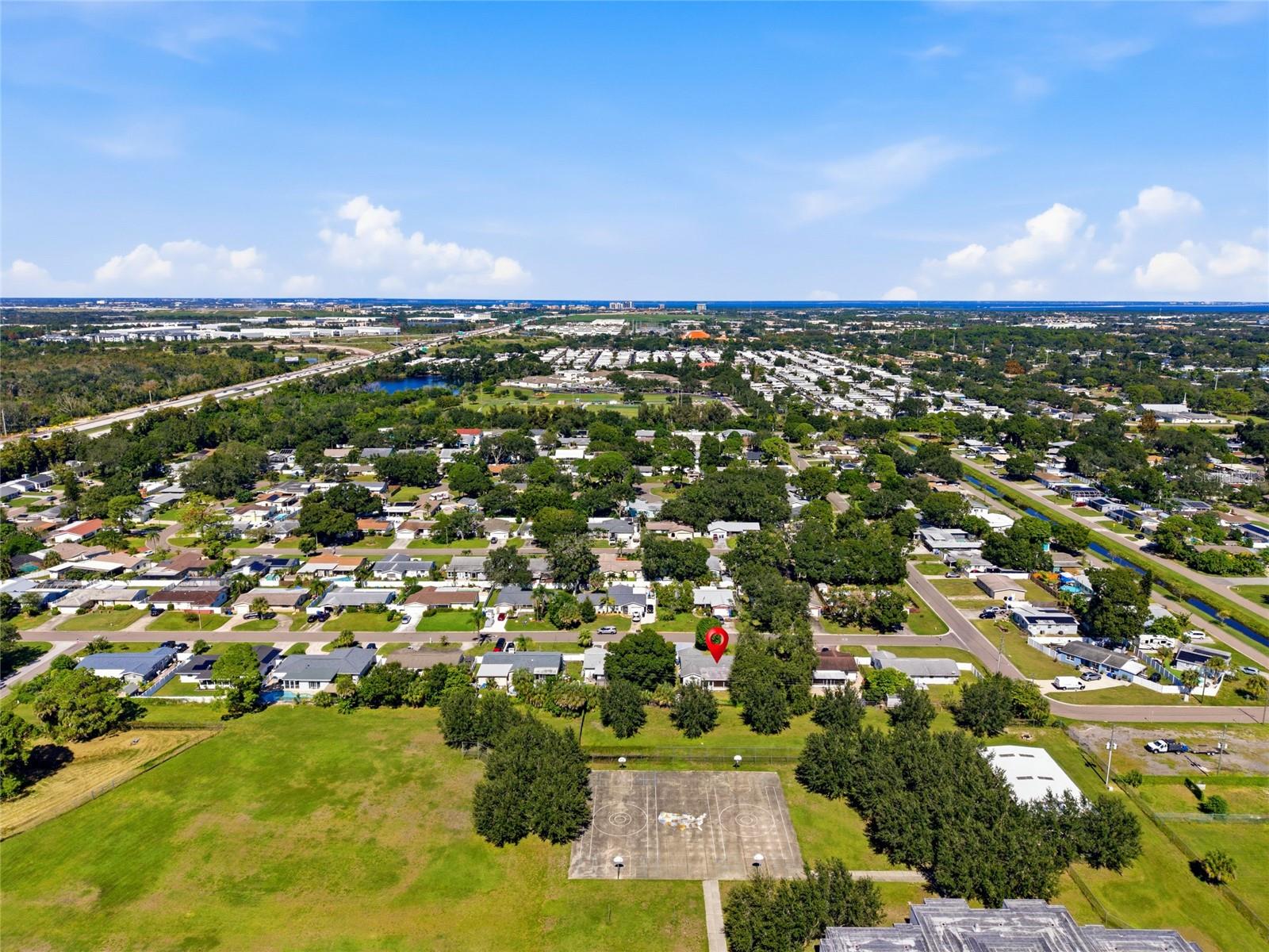 1864 74TH AVENUE N, St Petersburg, FL 33702