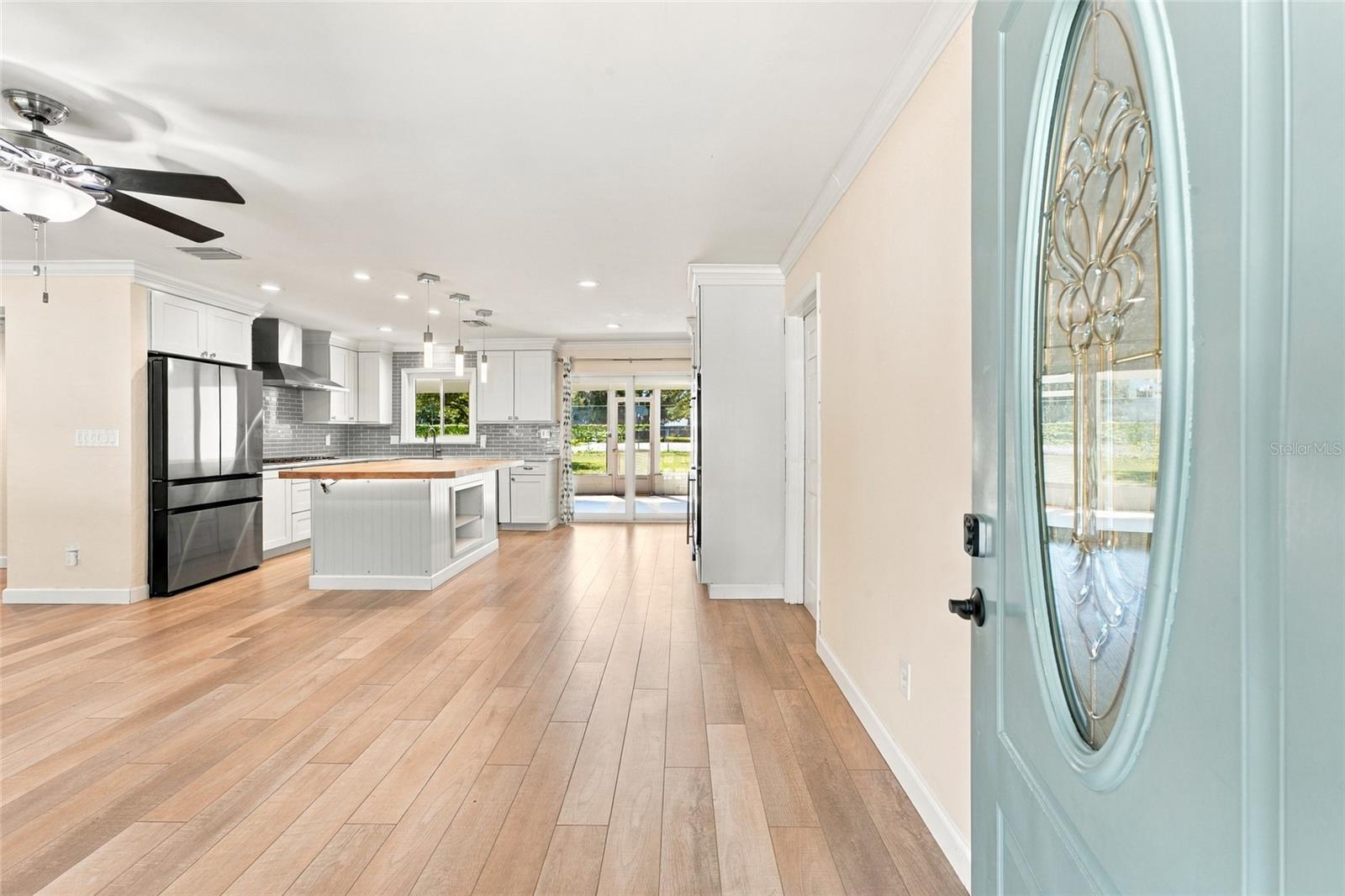1864 74TH AVENUE N, St Petersburg, FL 33702