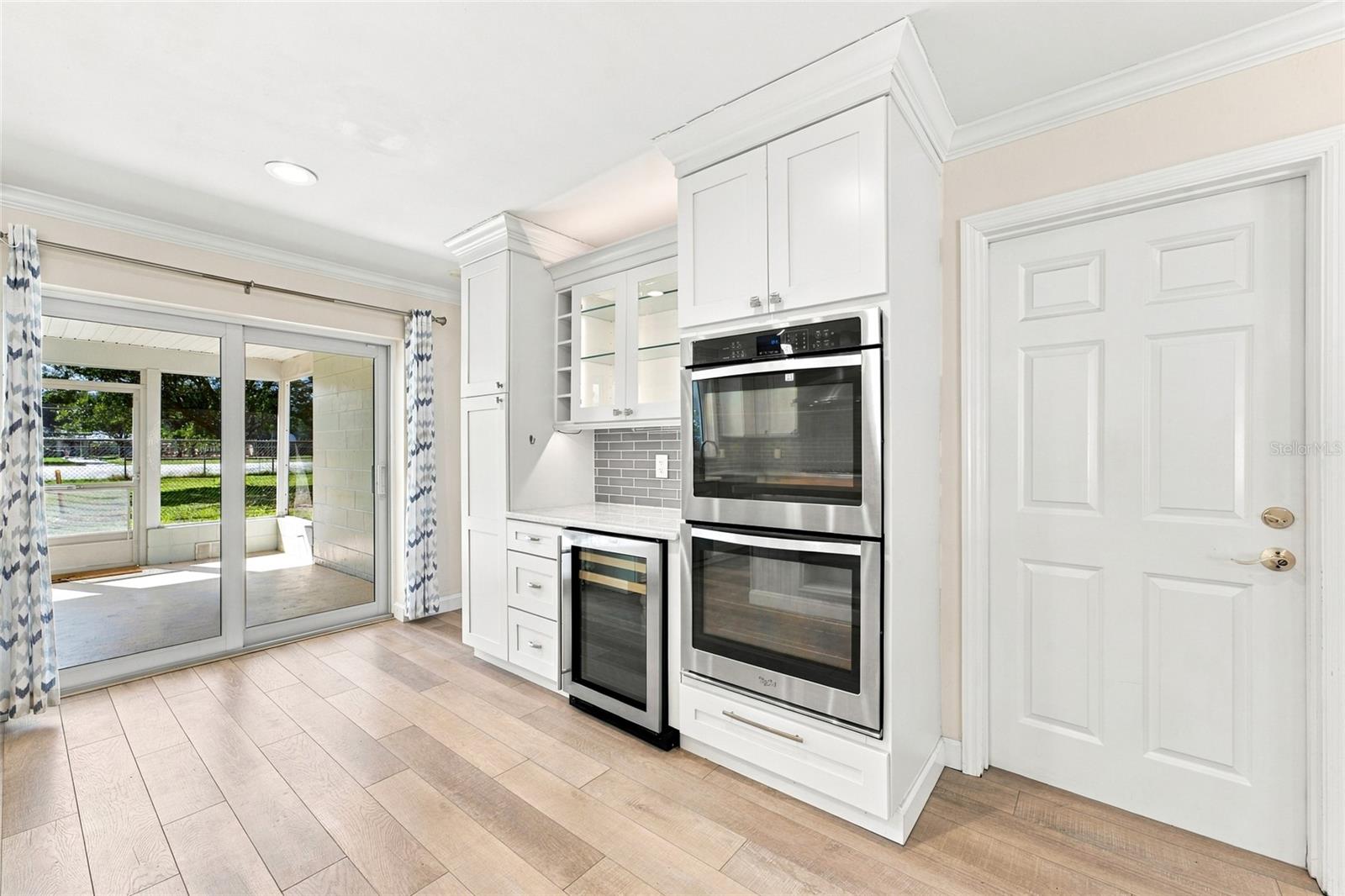 1864 74TH AVENUE N, St Petersburg, FL 33702