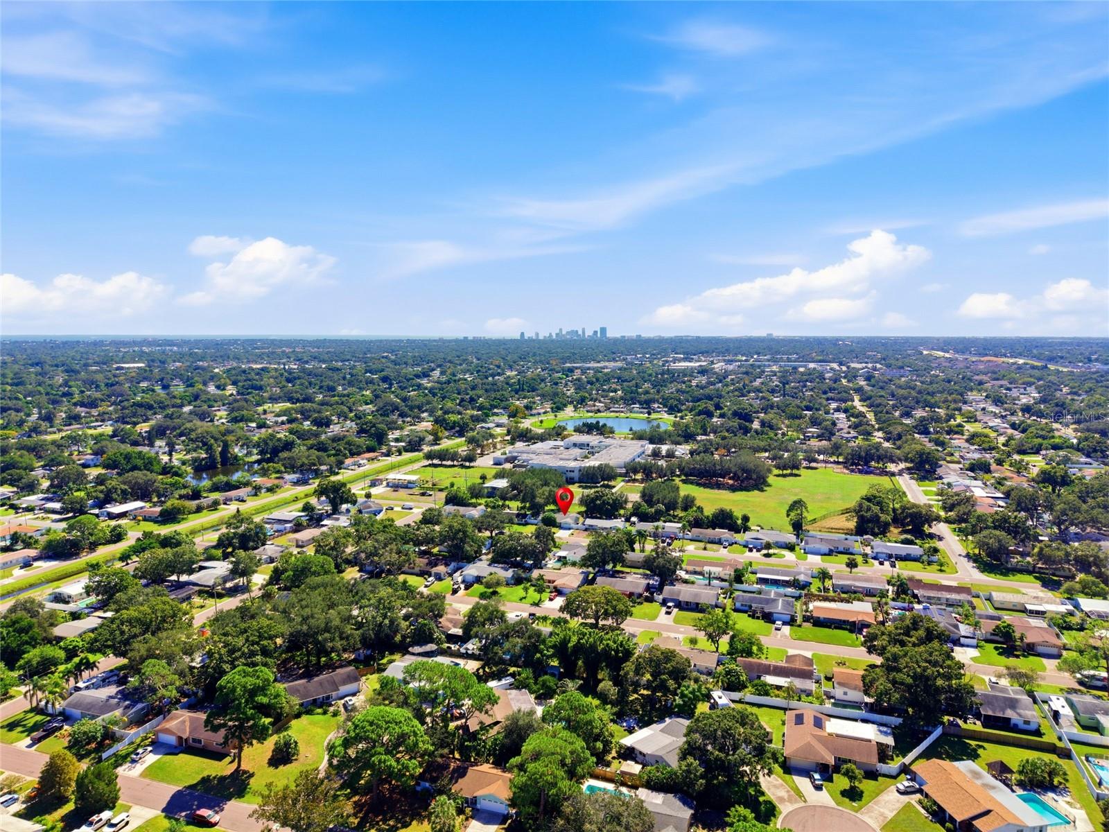 1864 74TH AVENUE N, St Petersburg, FL 33702