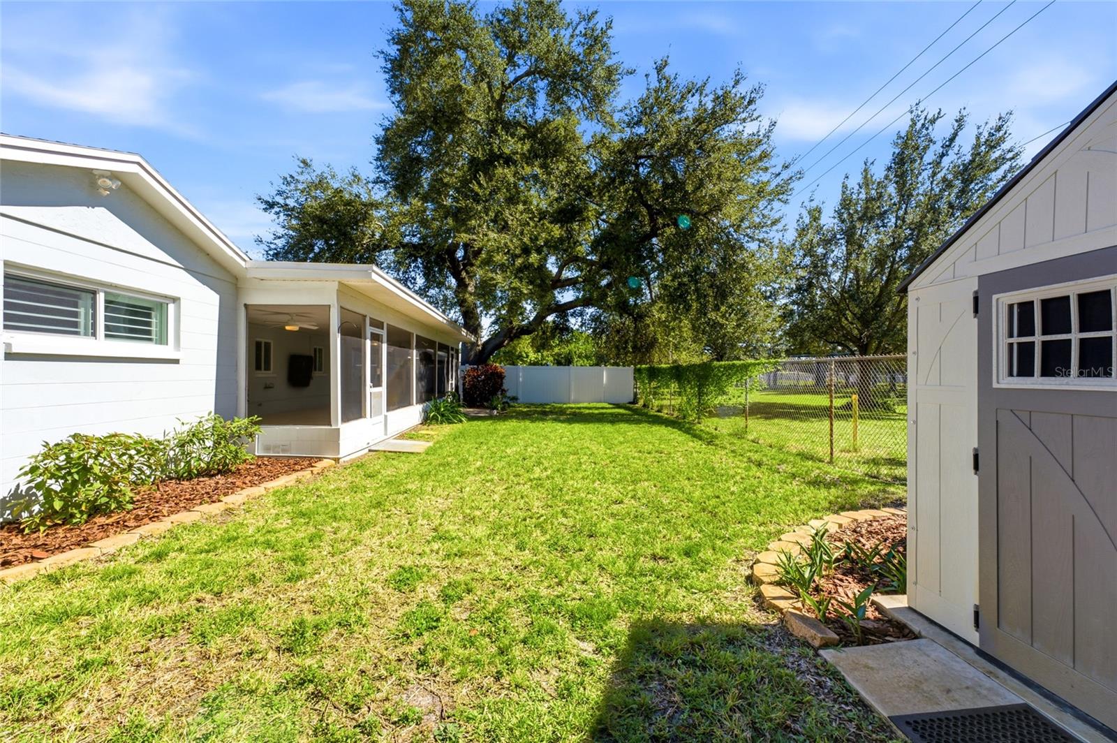 1864 74TH AVENUE N, St Petersburg, FL 33702