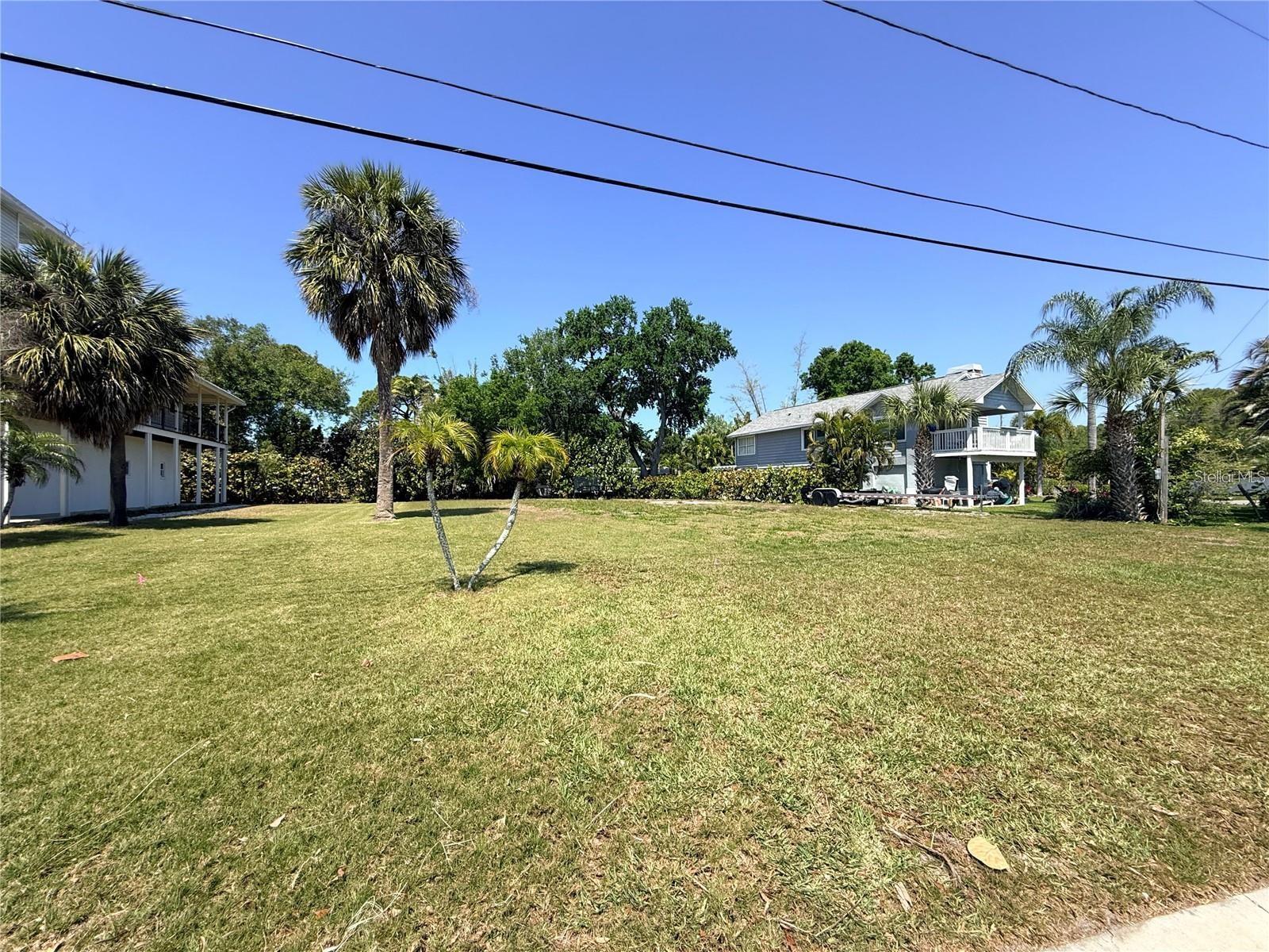 231 LAGOON DRIVE, Palm Harbor, FL 34683 231 LAGOON DRIVE, Palm Harbor, FL 34683