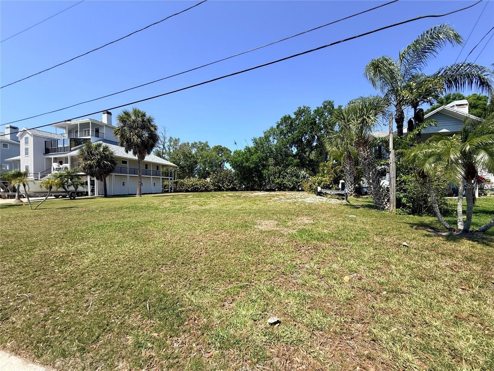 231 LAGOON DRIVE, Palm Harbor, FL 34683 231 LAGOON DRIVE, Palm Harbor, FL 34683