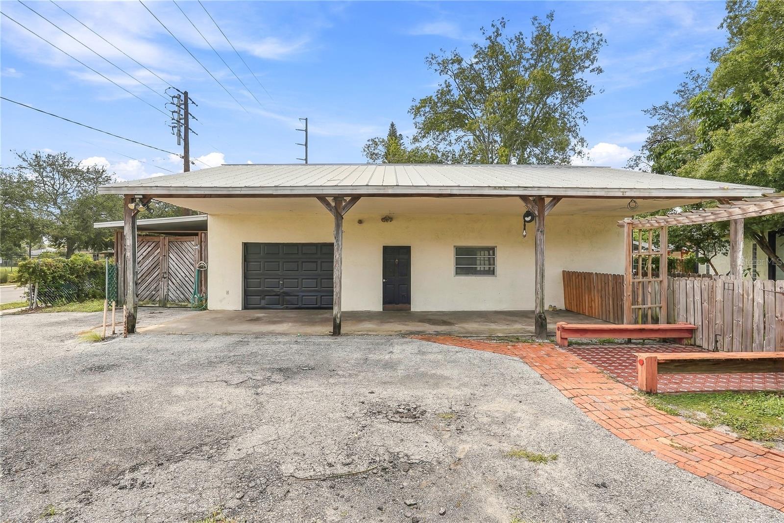 2110 N HIMES AVENUE, Tampa, FL 33607