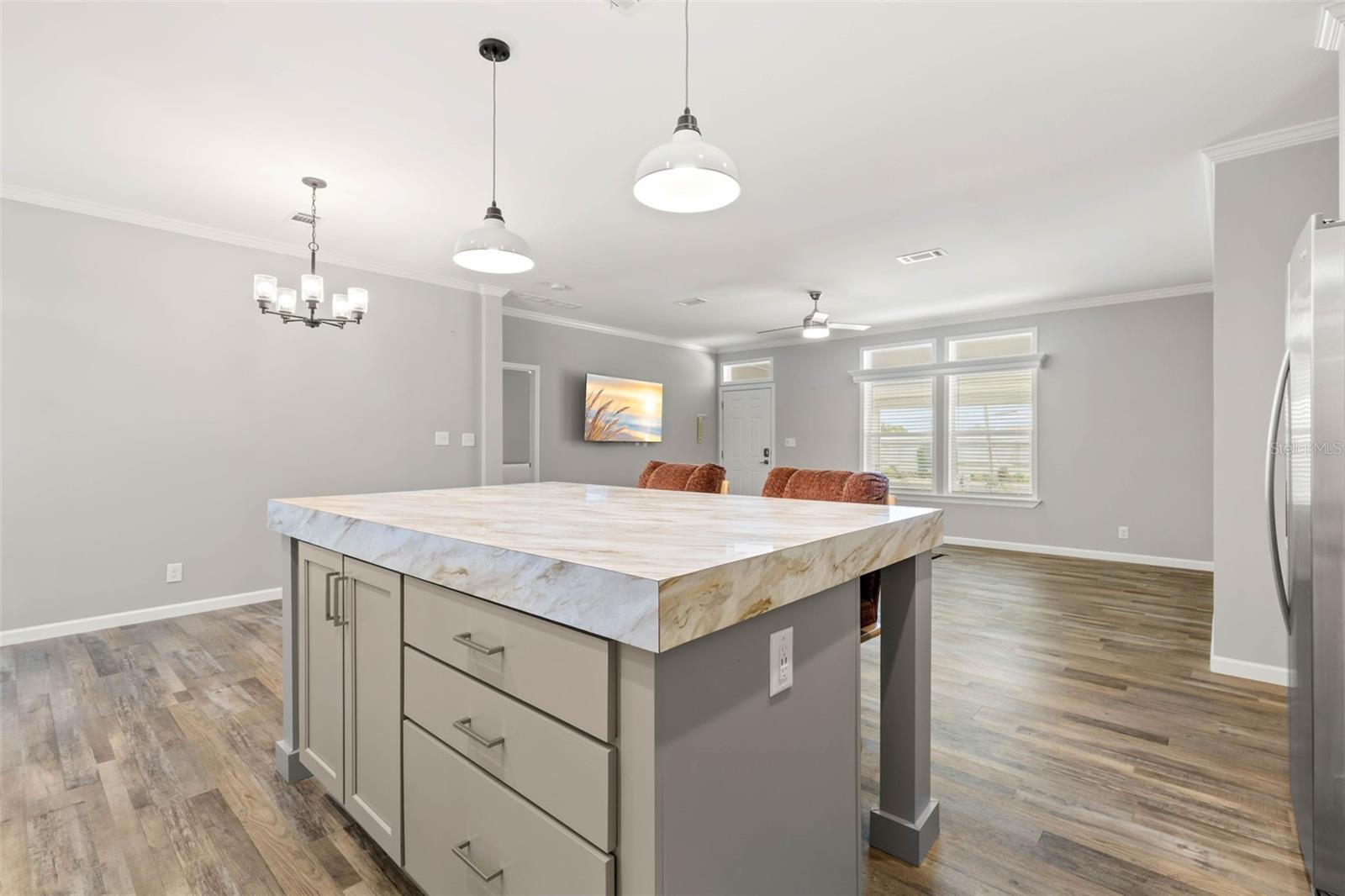 7004 AMERICANA DRIVE NE, #136, St Petersburg, FL 33702