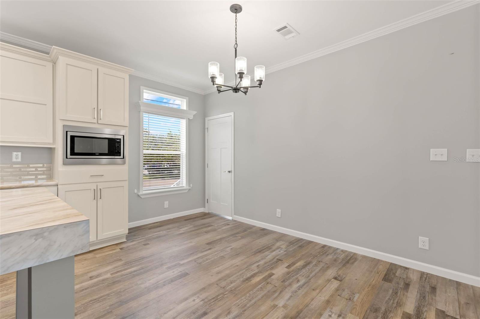 7004 AMERICANA DRIVE NE, #136, St Petersburg, FL 33702