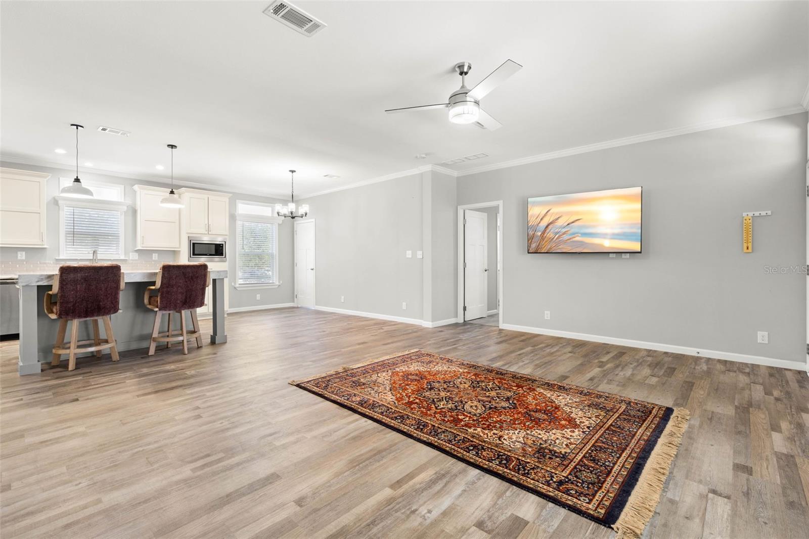 7004 AMERICANA DRIVE NE, #136, St Petersburg, FL 33702