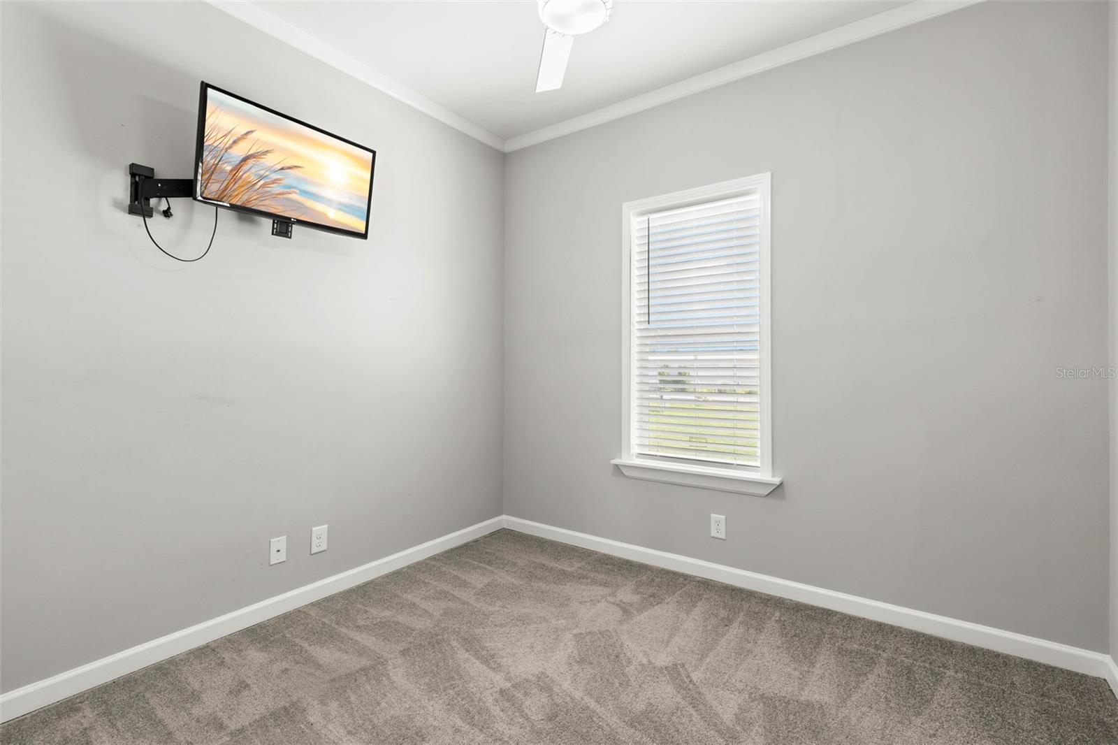 7004 AMERICANA DRIVE NE, #136, St Petersburg, FL 33702