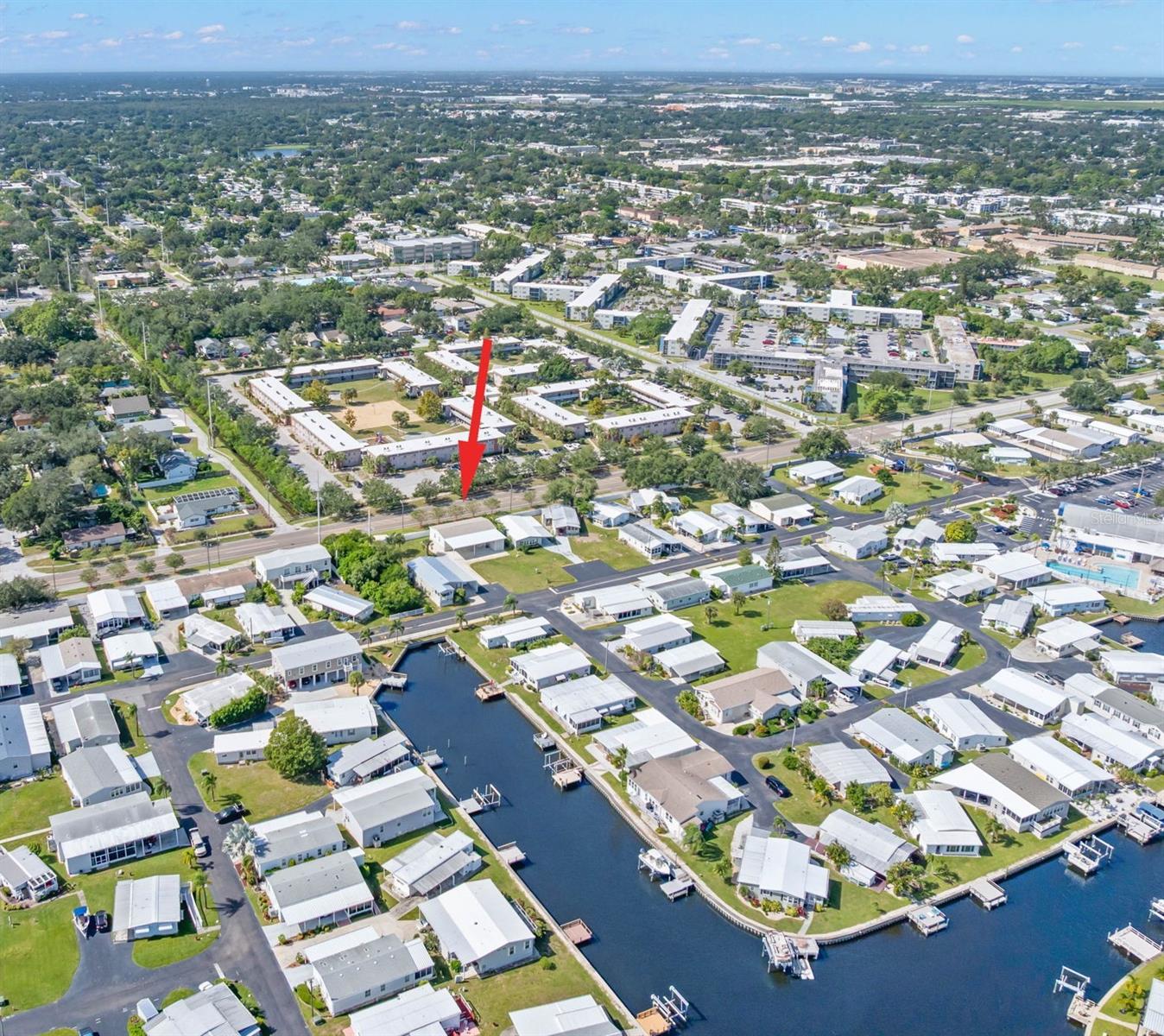 7004 AMERICANA DRIVE NE, #136, St Petersburg, FL 33702