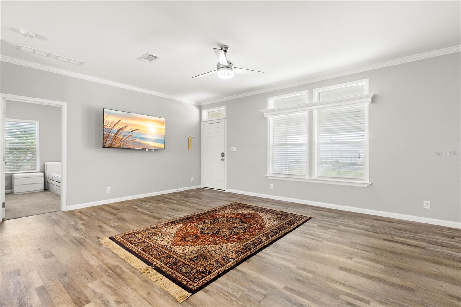 7004 AMERICANA DRIVE NE, #136, St Petersburg, FL 33702