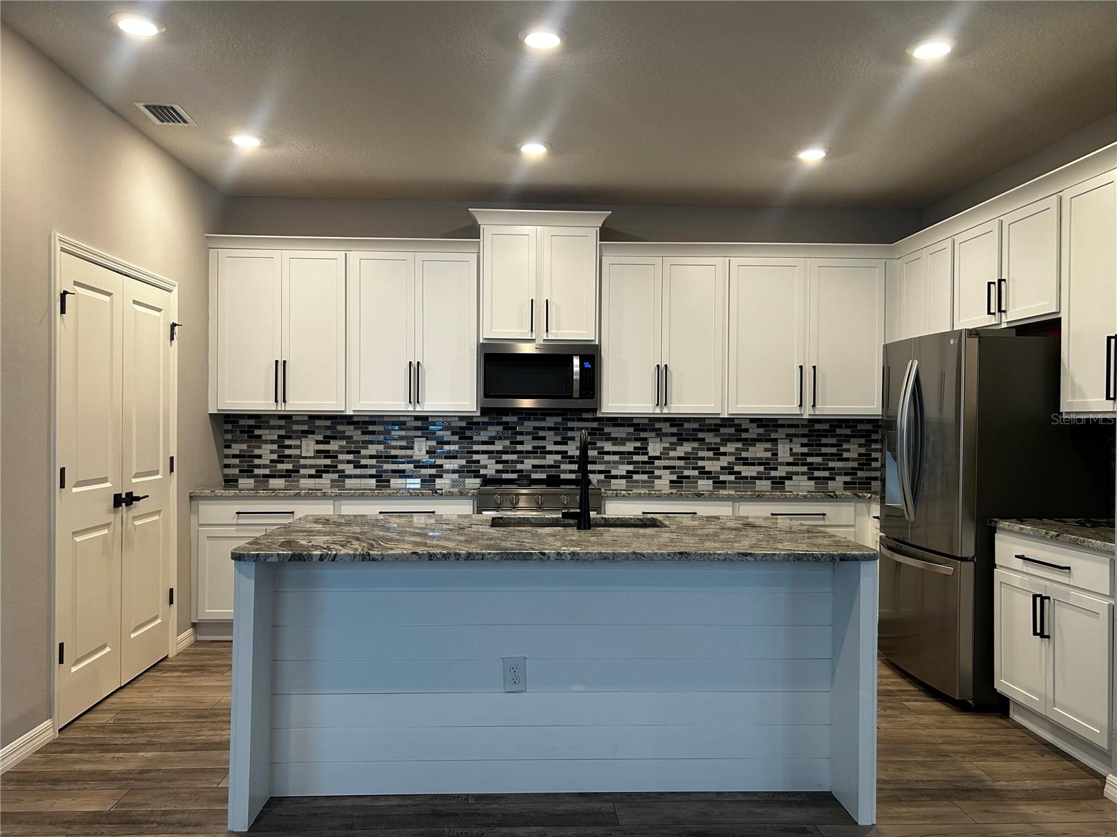 520 VALRI PARK DRIVE, Valrico, FL 33594