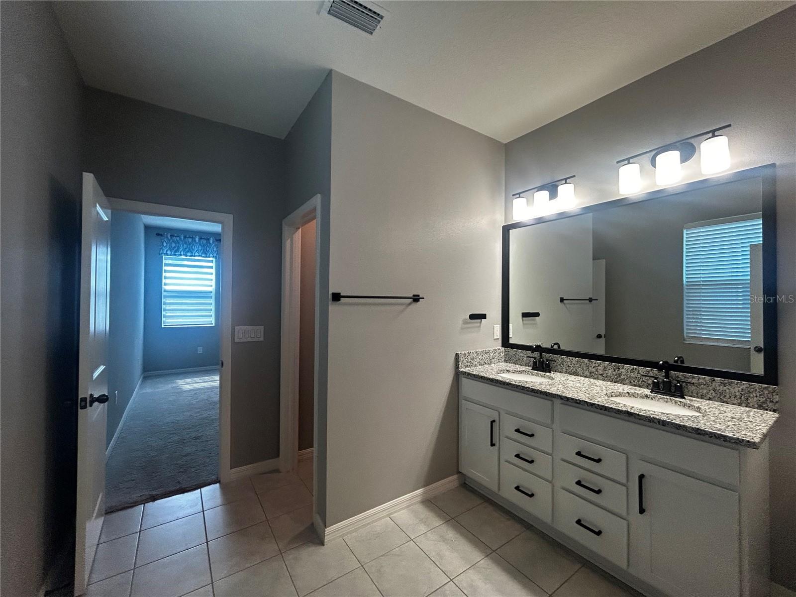 520 VALRI PARK DRIVE, Valrico, FL 33594