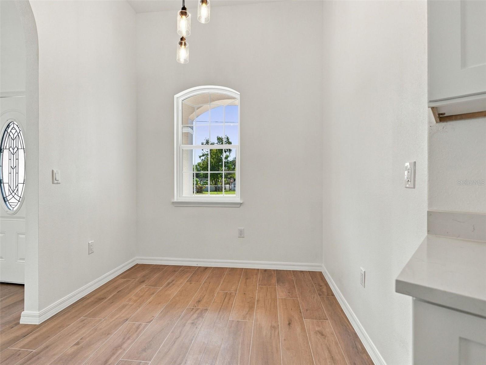 27279 DALE AVENUE, Brooksville, FL 34602