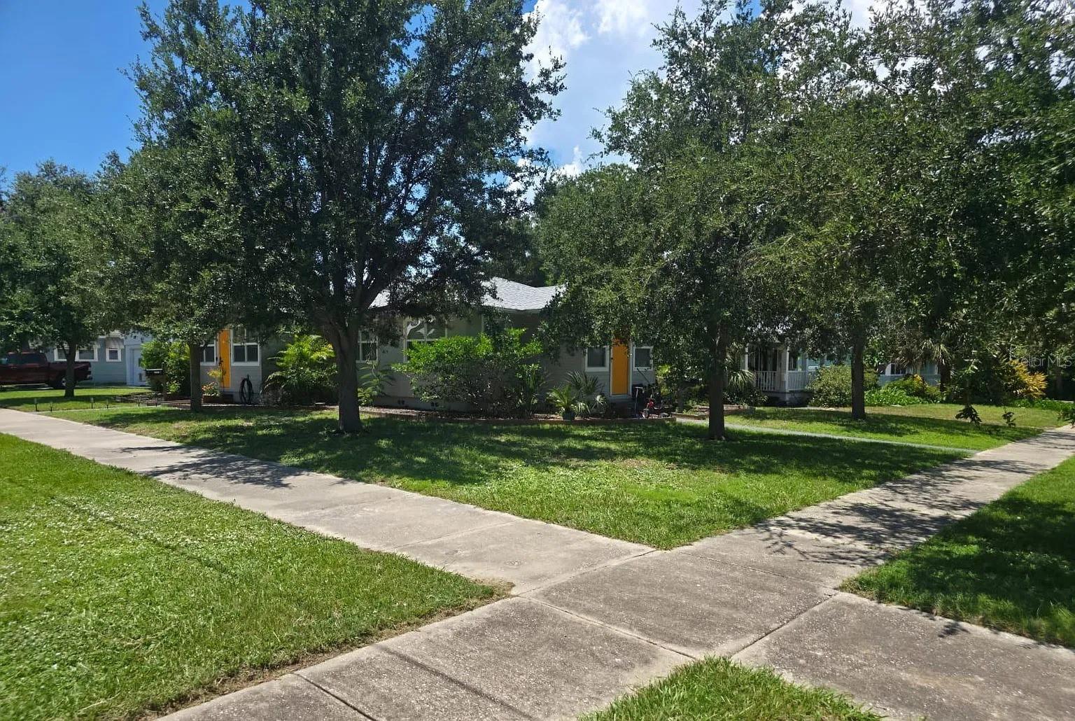 2001 2ND STREET S, St Petersburg, FL 33705 2001 2ND STREET S, St Petersburg, FL 33705