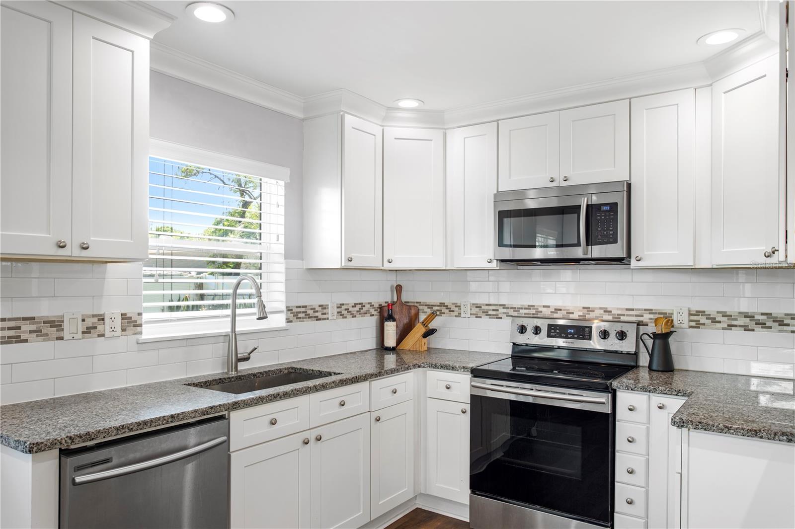 4618 W BAY VILLA AVENUE, Tampa, FL 33611