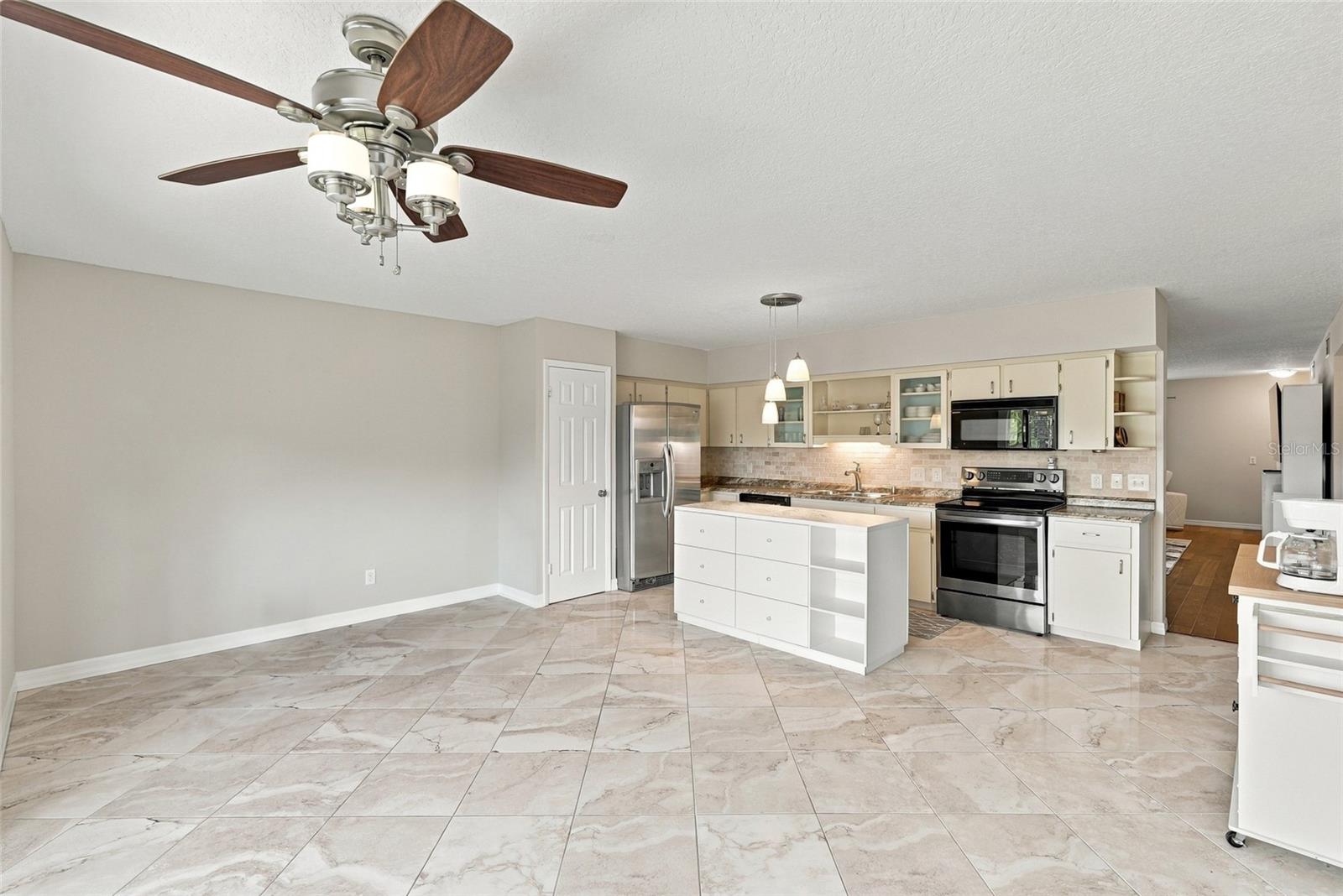 2228 SWEDISH DRIVE, #22, Clearwater, FL 33763
