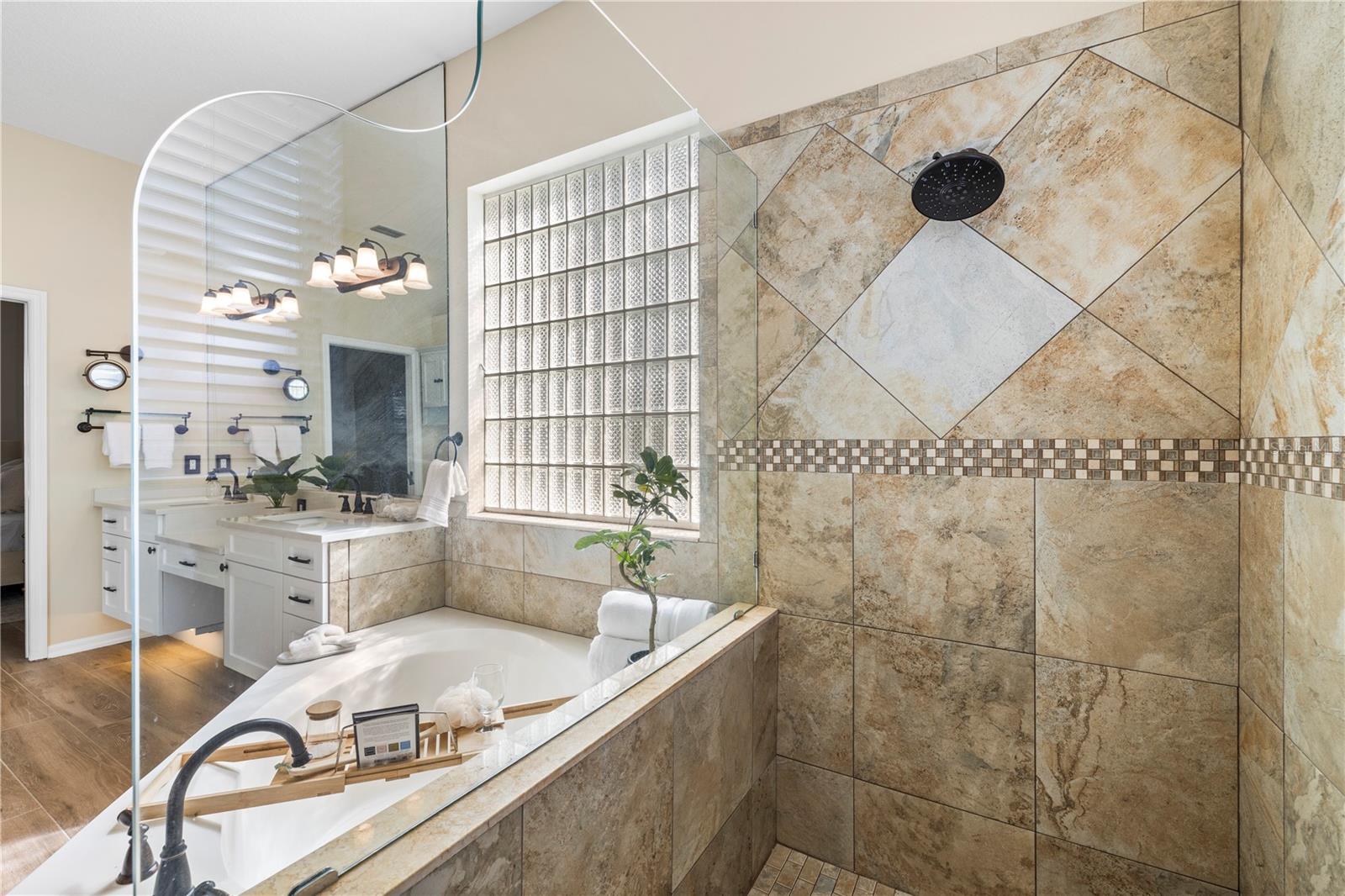 199 AMERICAS CUP BOULEVARD, Bradenton, FL 34208