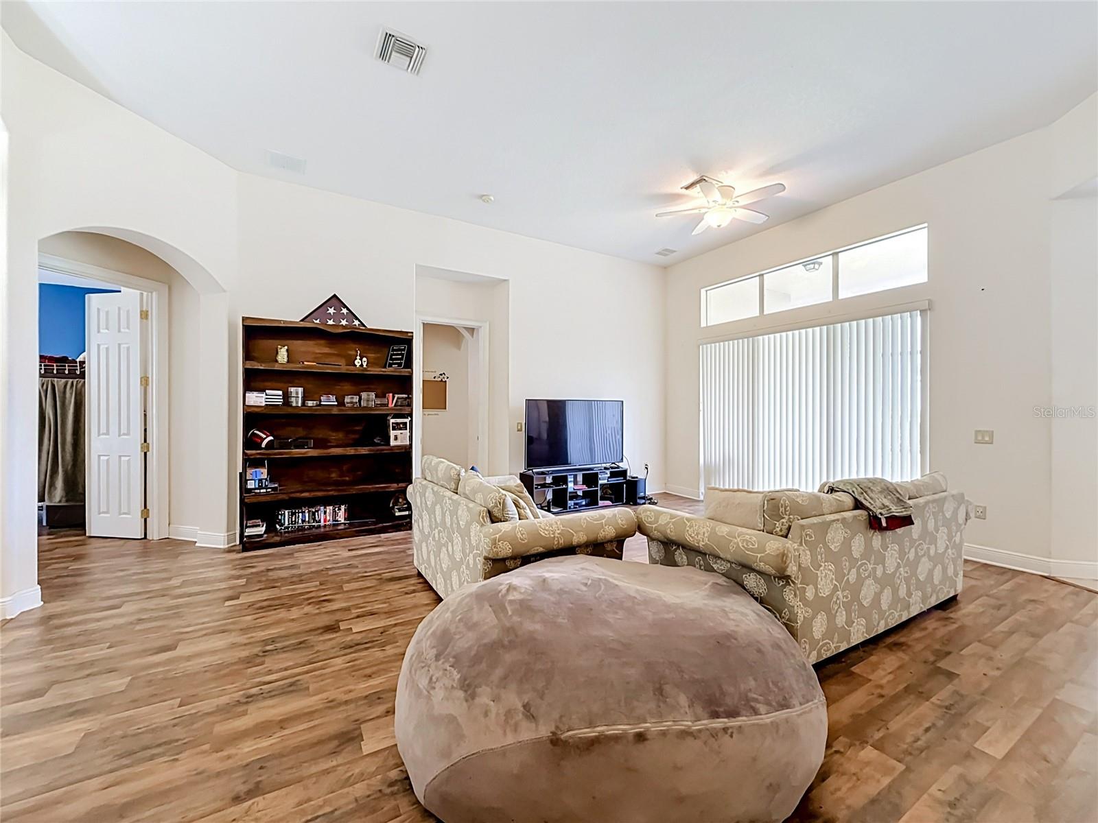 38634 LAKEVIEW WALK, Lady Lake, FL 32159