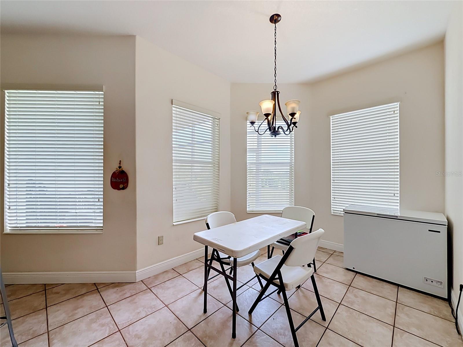 38634 LAKEVIEW WALK, Lady Lake, FL 32159