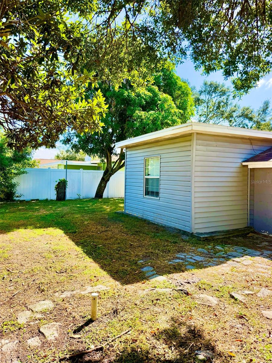 3123 W DOUGLAS STREET, Tampa, FL 33607