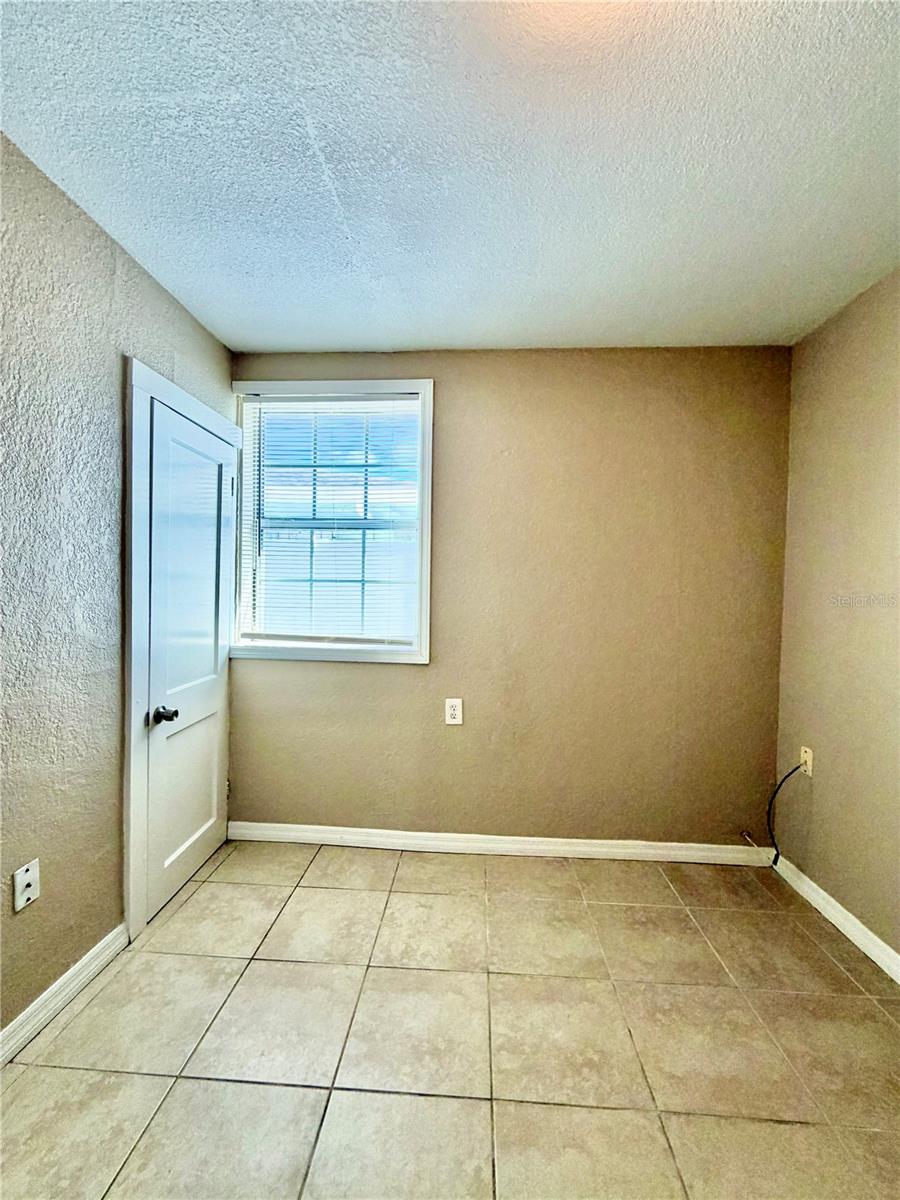 3123 W DOUGLAS STREET, Tampa, FL 33607