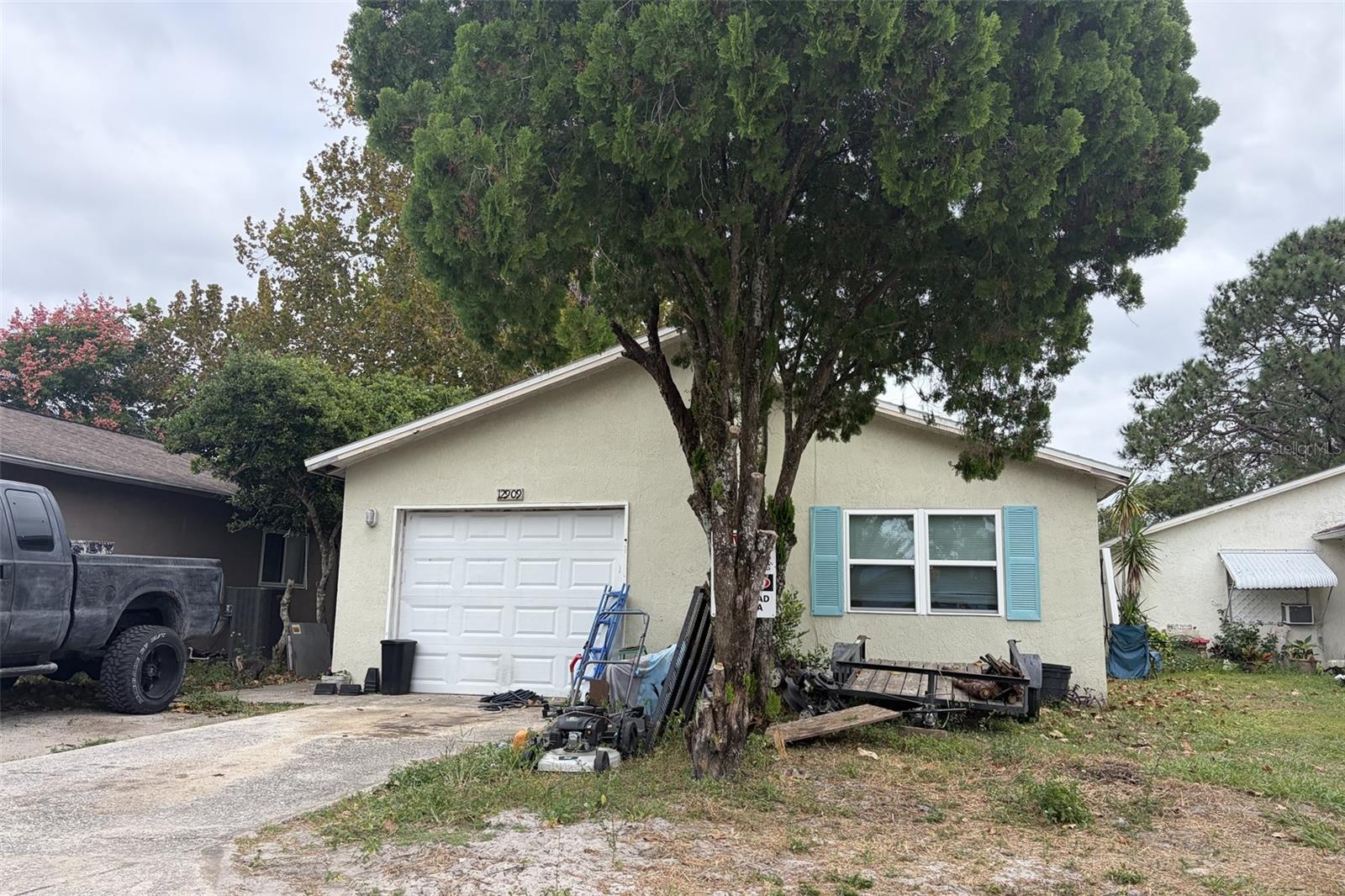 12517 COFFEE HILL ROW, Hudson, FL 34667