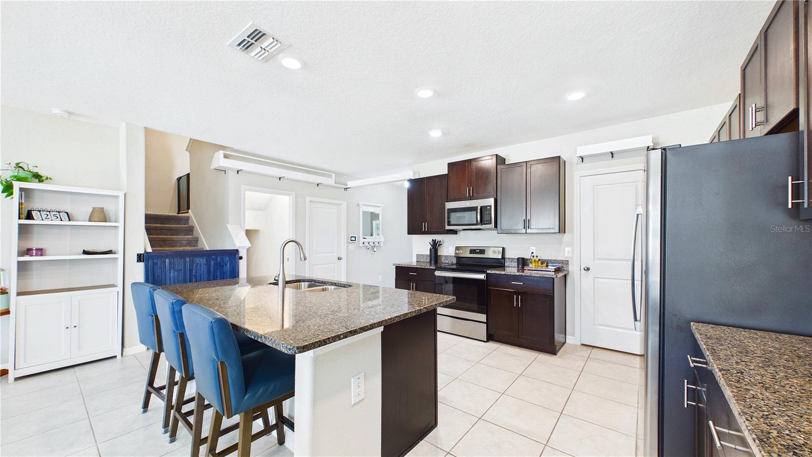 8659 PARSONS HILL BOULEVARD, Wesley Chapel, FL 33545