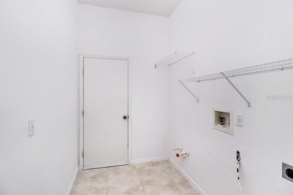 4810 WATER LARK WAY, Valrico, FL 33596
