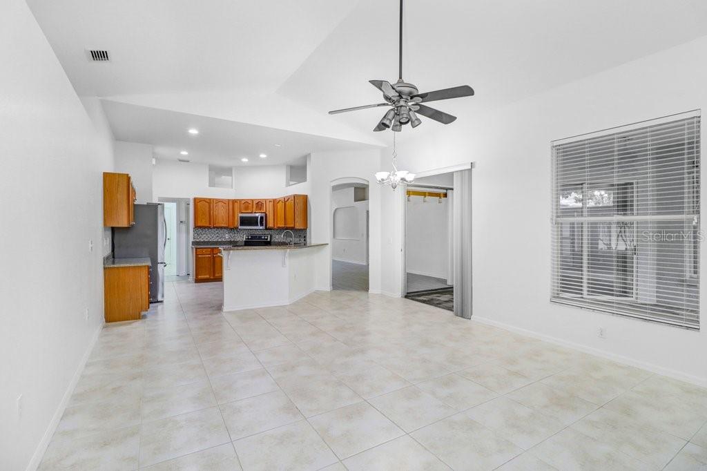 4810 WATER LARK WAY, Valrico, FL 33596