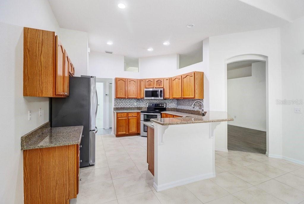 4810 WATER LARK WAY, Valrico, FL 33596