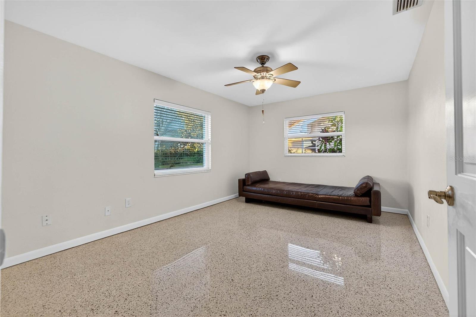 1984 MICHIGAN AVENUE NE, St Petersburg, FL 33703