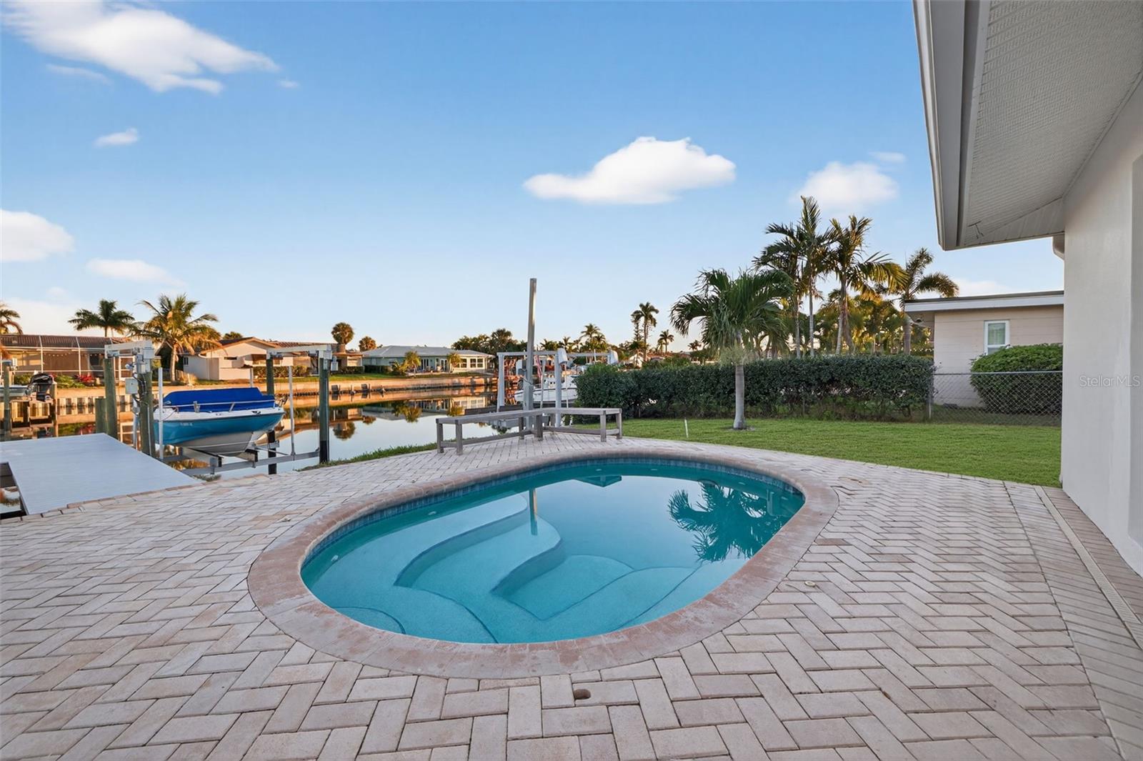 1984 MICHIGAN AVENUE NE, St Petersburg, FL 33703