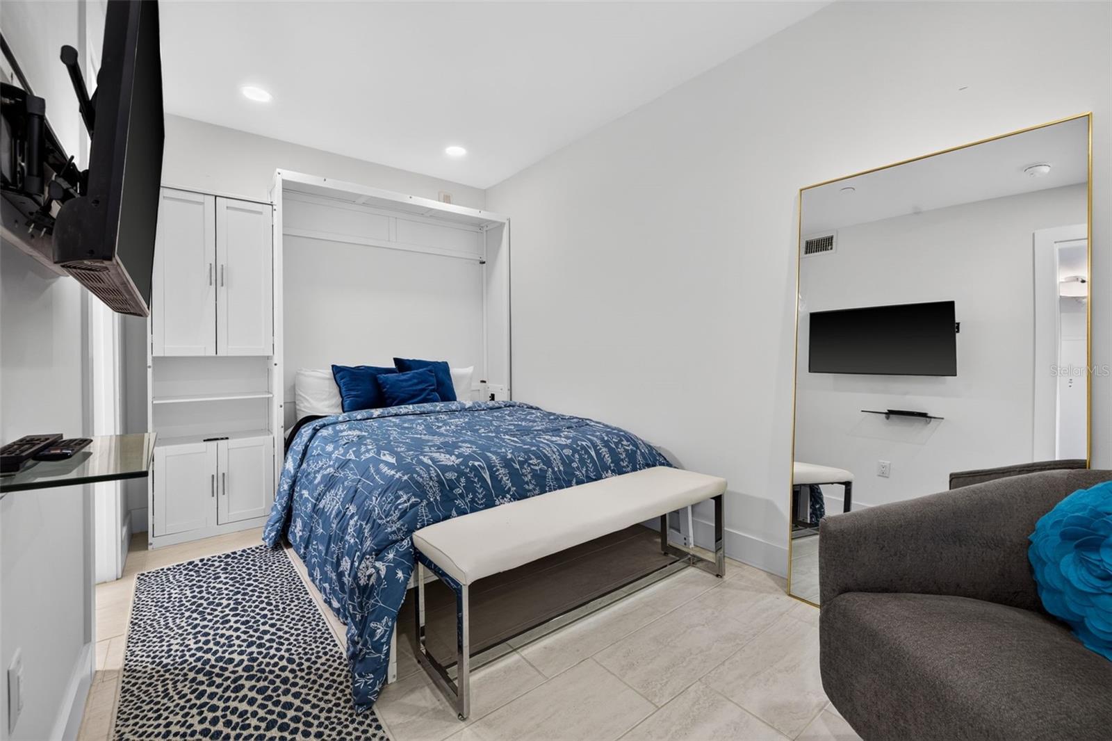 1 BEACH DRIVE SE, #1607, St Petersburg, FL 33701