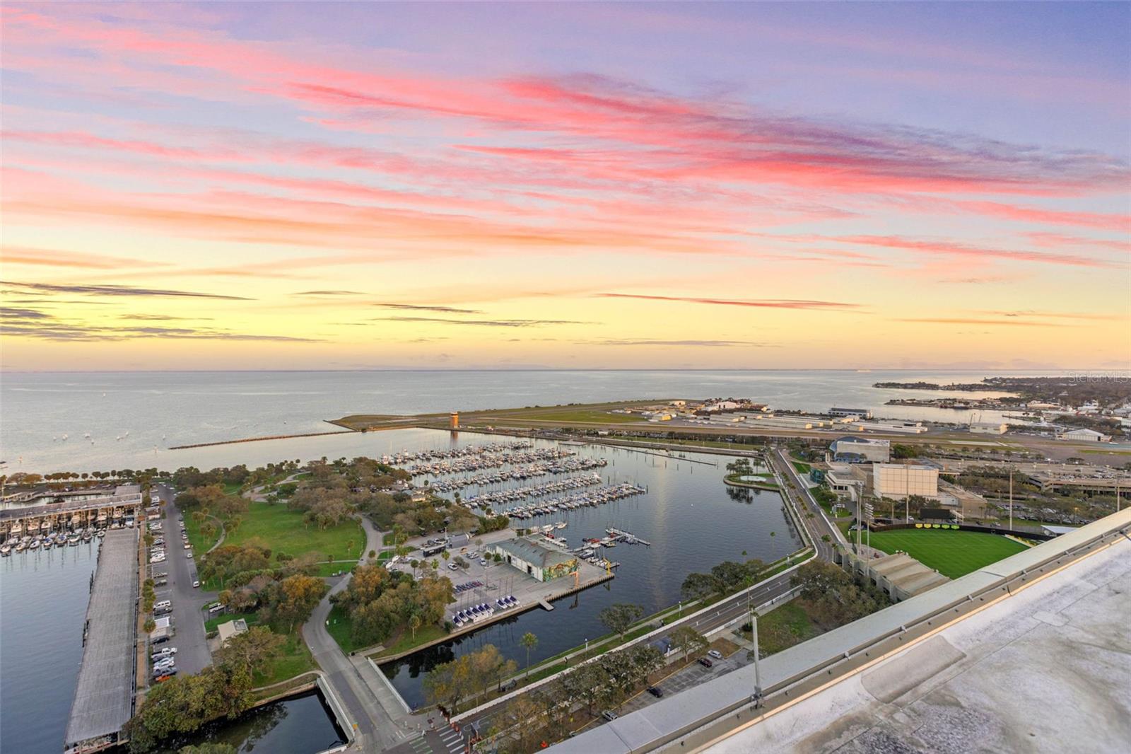 1 BEACH DRIVE SE, #1607, St Petersburg, FL 33701