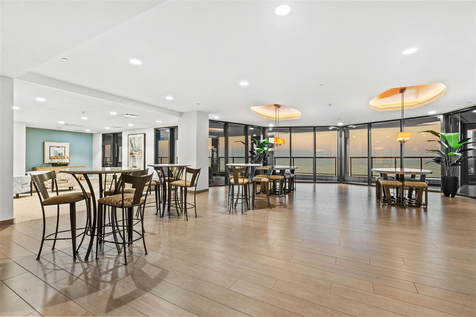 1 BEACH DRIVE SE, #1607, St Petersburg, FL 33701