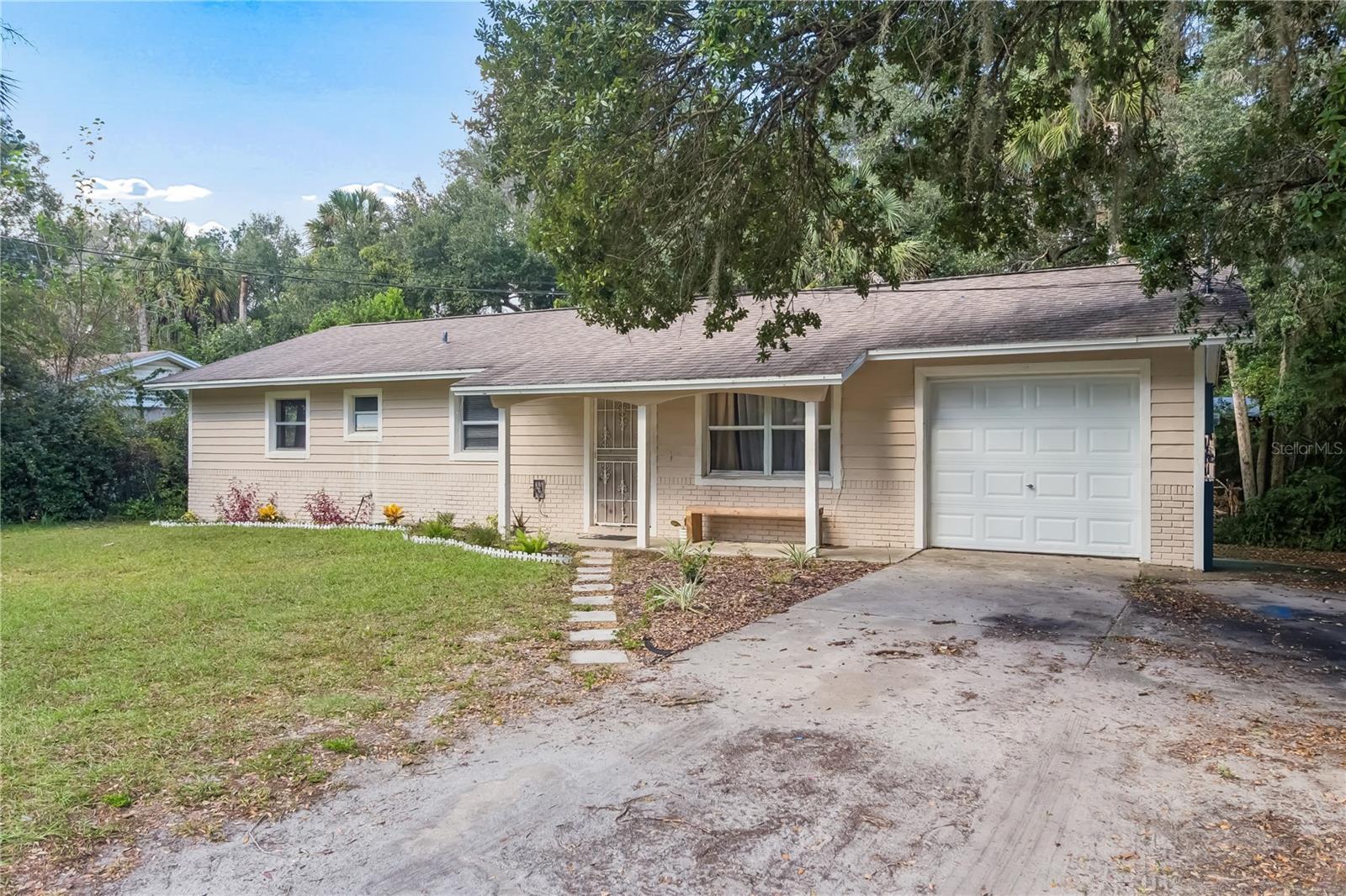 1585 W J WILLIAMS LANE, Dunnellon, FL 34434