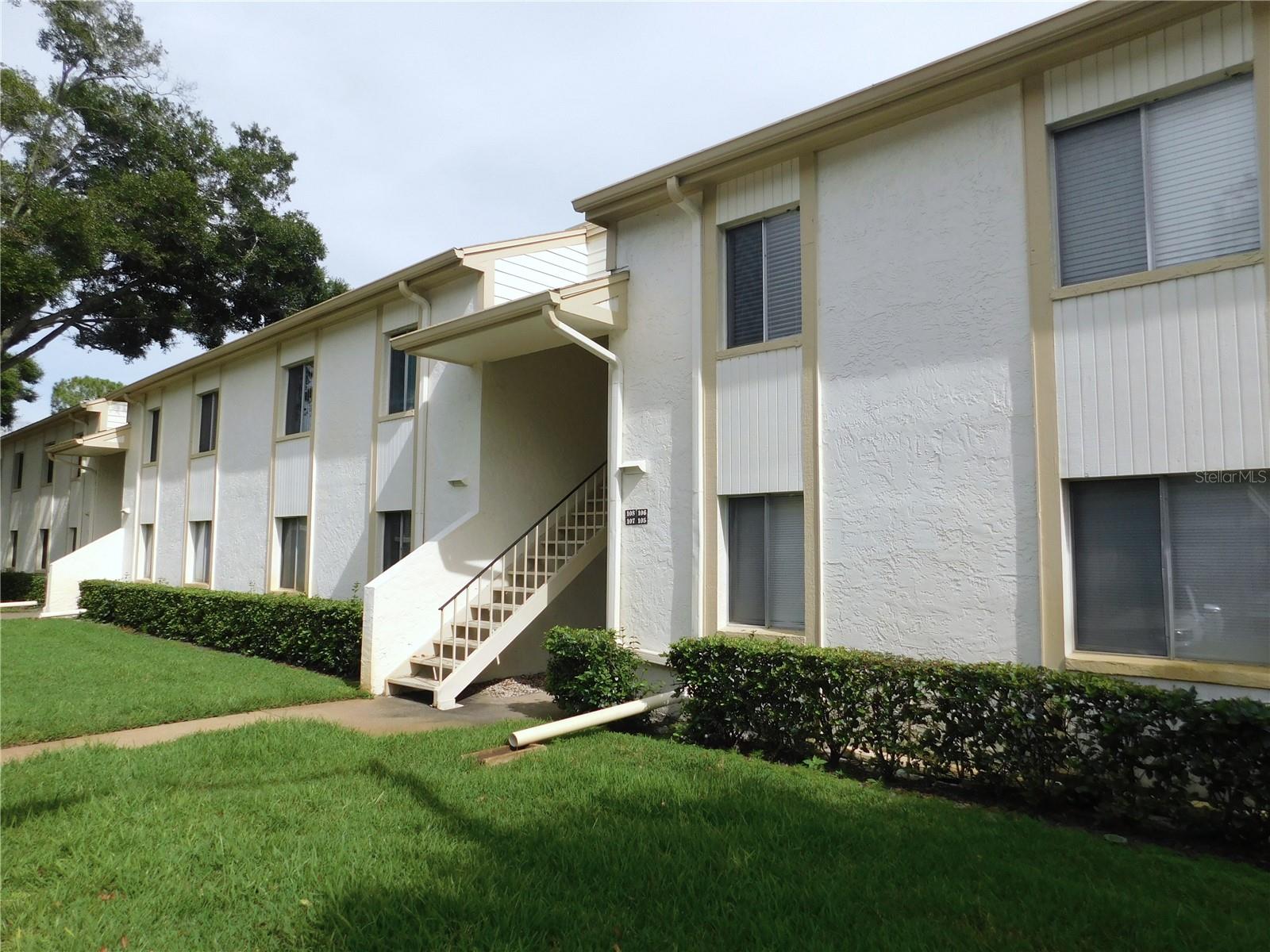 105 PALMETTO COURT, Oldsmar, FL 34677