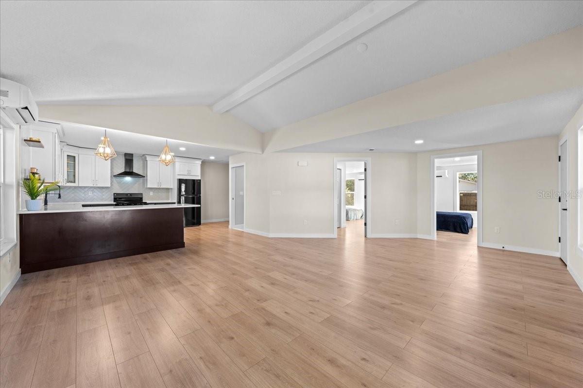 6948 DARTMOUTH AVENUE N, St Petersburg, FL 33710