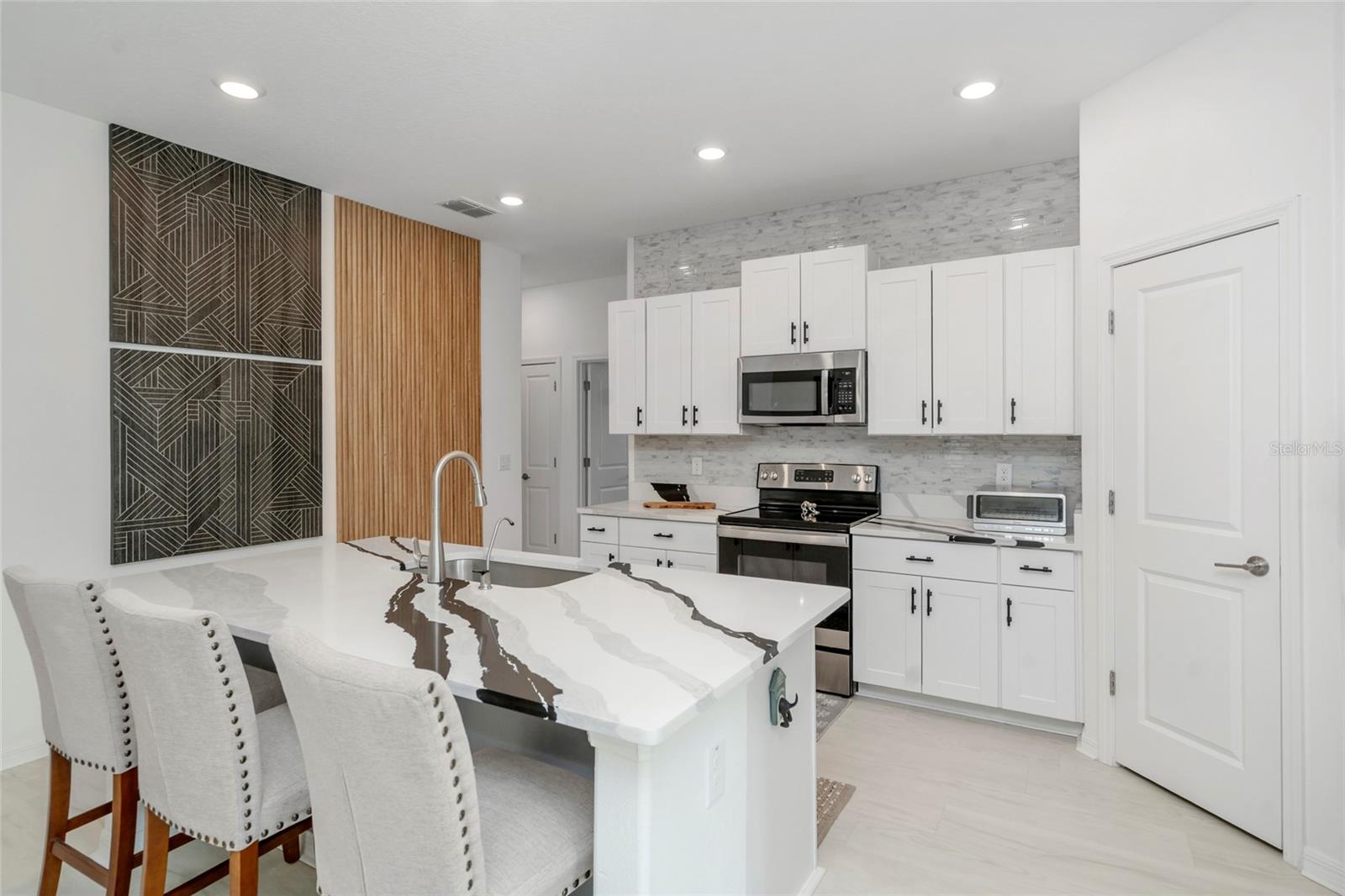 9617 BRANCHING SHIP TRACE, Wesley Chapel, FL 33545