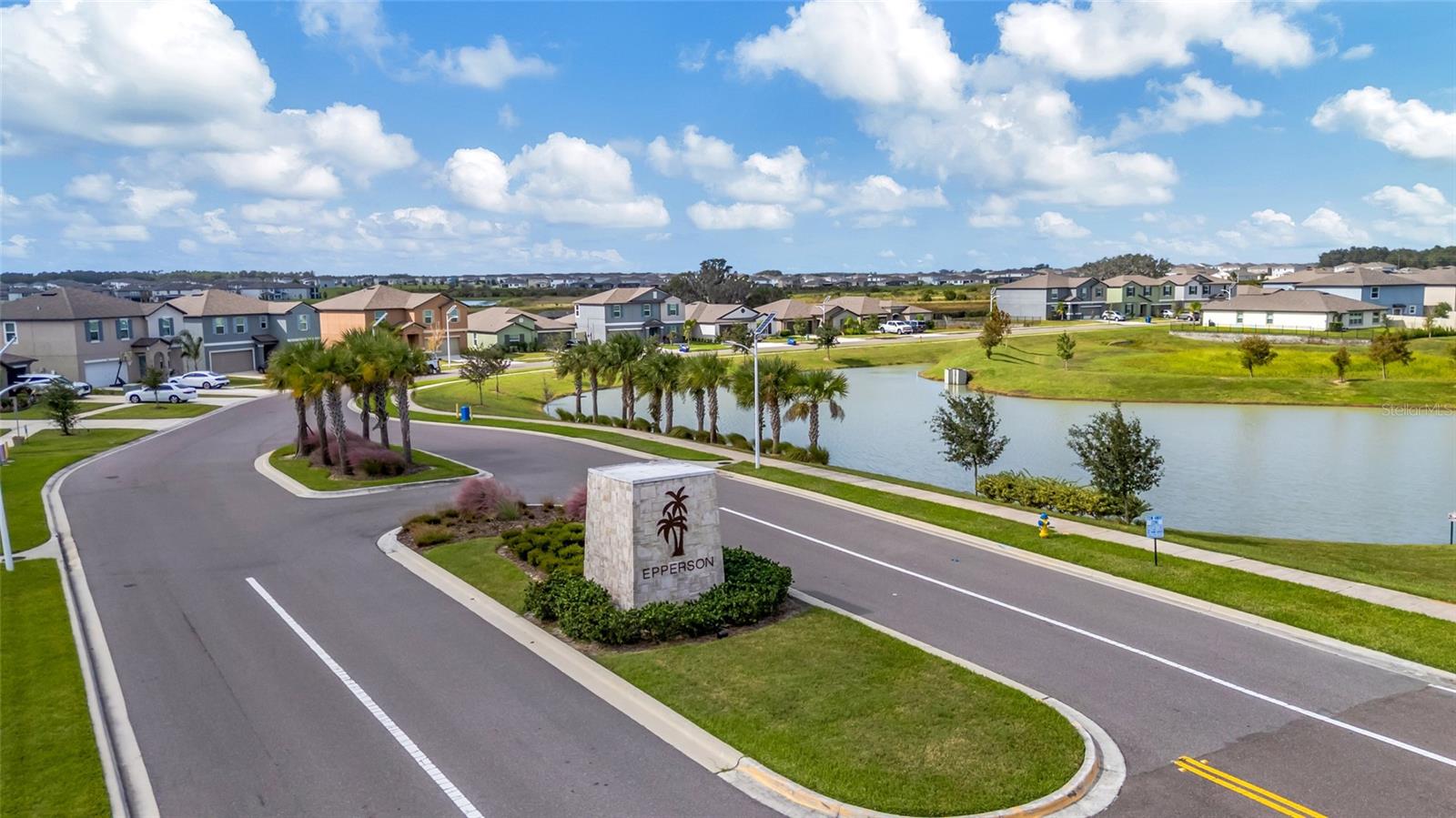 9617 BRANCHING SHIP TRACE, Wesley Chapel, FL 33545