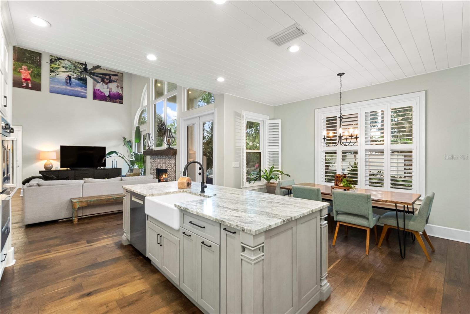 3407 W VASCONIA STREET, Tampa, FL 33629