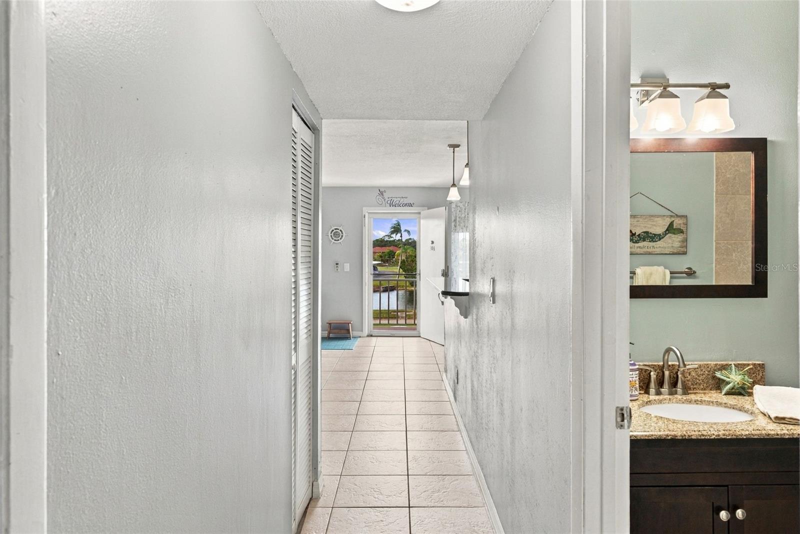 8039 GARDEN DRIVE, #204, Seminole, FL 33777