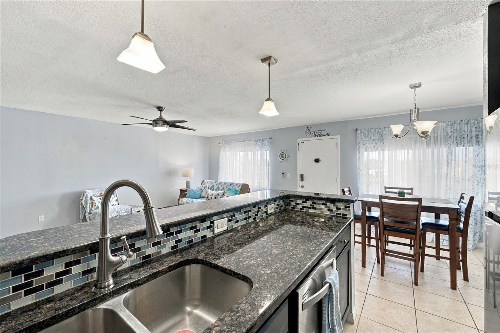 8039 GARDEN DRIVE, #204, Seminole, FL 33777