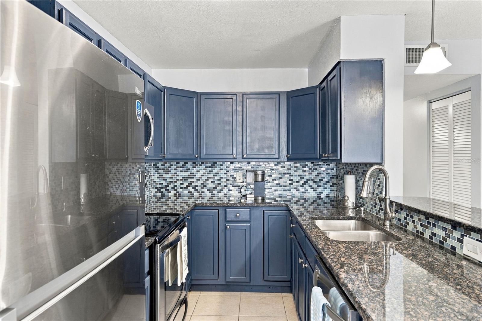8039 GARDEN DRIVE, #204, Seminole, FL 33777