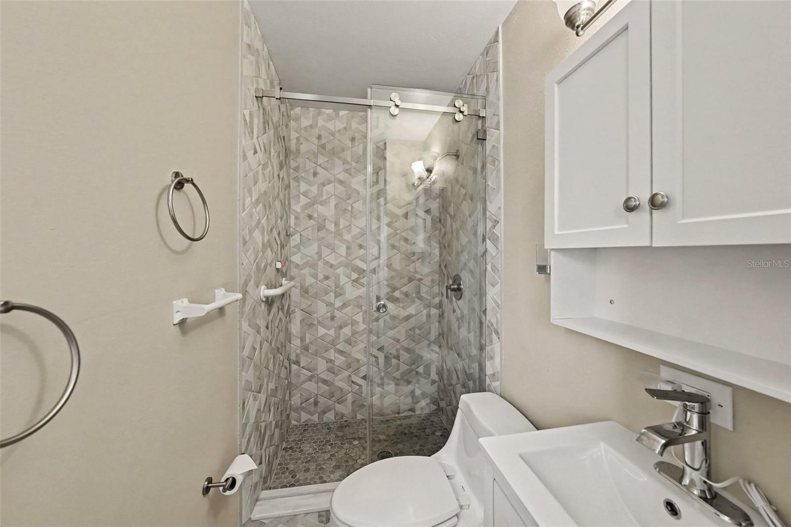 5002 HALIFAX DRIVE, Tampa, FL 33615