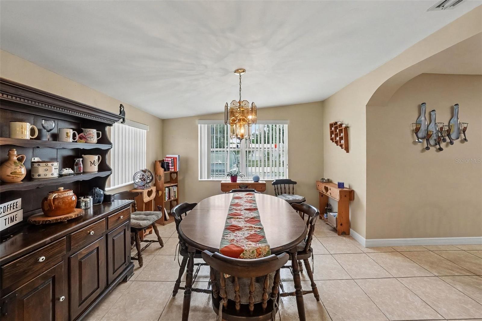 5002 HALIFAX DRIVE, Tampa, FL 33615