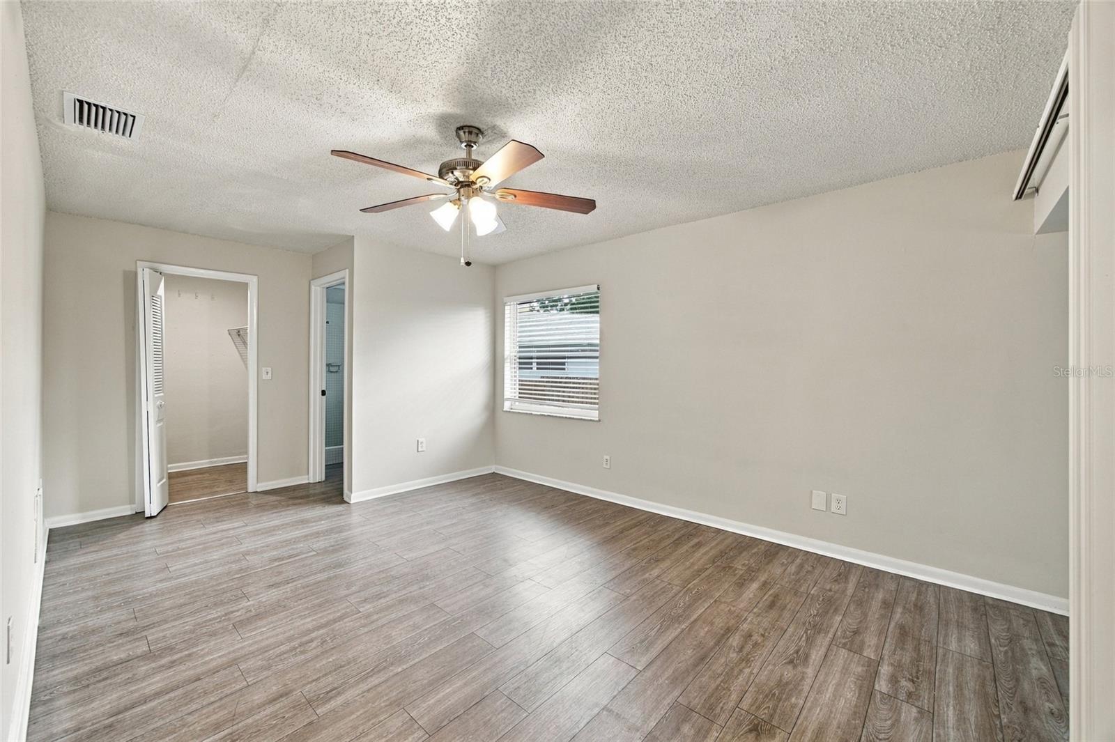 2704 WOODVIEW COURT, Clearwater, FL 33761