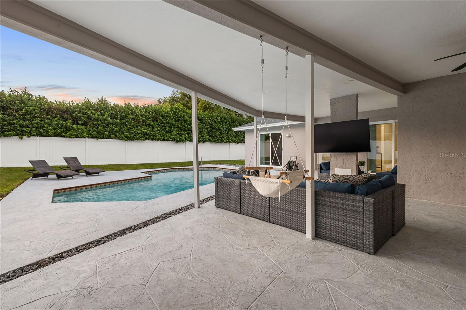 COVERED PATIO