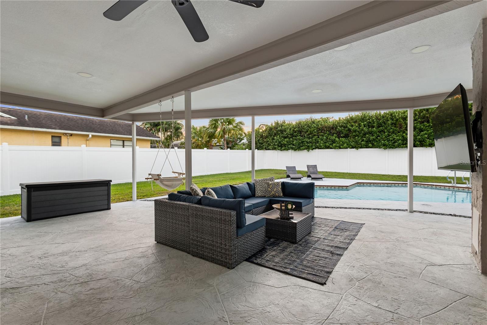 COVERED PATIO