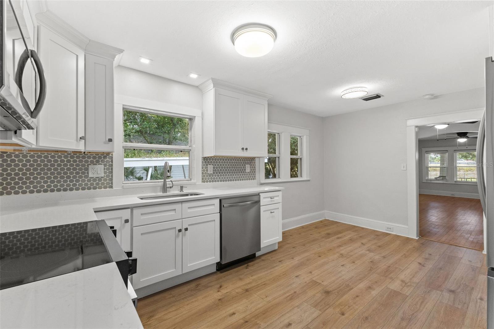 6303 N KING STREET, Tampa, FL 33604